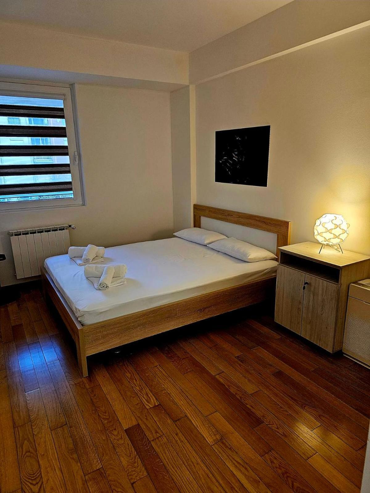 סקופיה Eva'S Premium Apartments מראה חיצוני תמונה