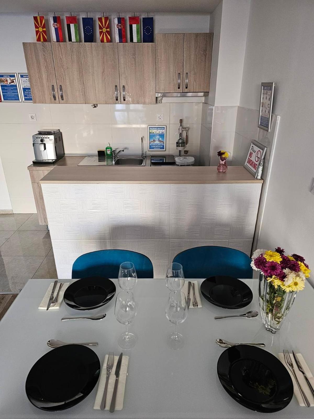 סקופיה Eva'S Premium Apartments מראה חיצוני תמונה